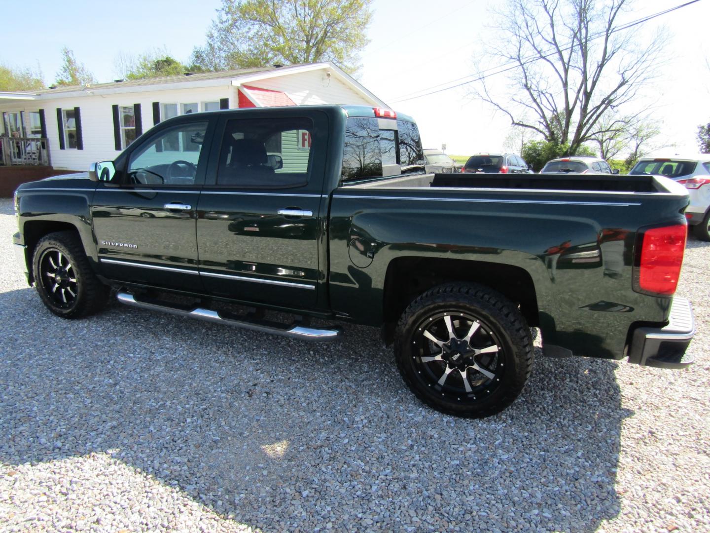 2014 Green /Tan Chevrolet Silverado 1500 1LZ Crew Cab 2WD (3GCPCSEC2EG) with an 5.3L V8 OHV 16V engine, Automatic transmission, located at 15016 S Hwy 231, Midland City, AL, 36350, (334) 983-3001, 31.306210, -85.495277 - Photo#5